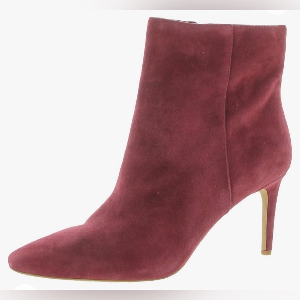 NWOT Vince Camuto Allost  Pointy Toe Bootie in Fired Brick - Size 7.5